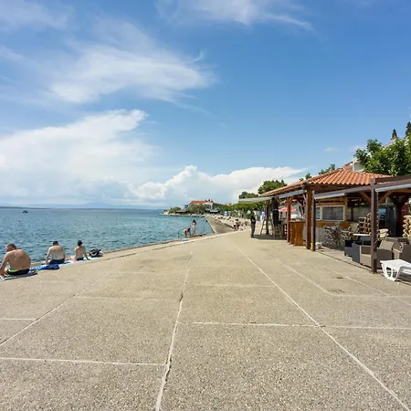 Apartment With A Parking Space Selce, Crikvenica - 23193 *